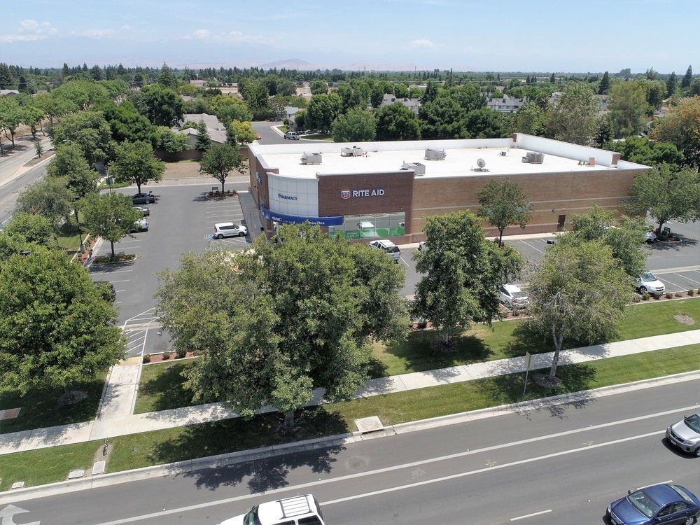 PRIME Net Leased Investment - Rite Aid: 1735 E Walnut Ave, Visalia, CA 93292